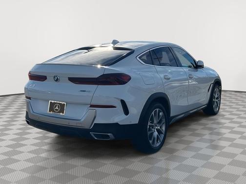 2022 BMW X6 xDrive40i