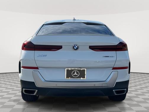 2022 BMW X6 xDrive40i