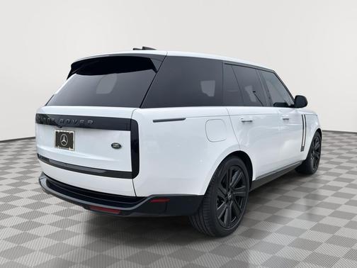 2023 Land Rover Range Rover P530 SE