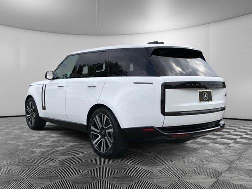 2023 Land Rover Range Rover P530 SE