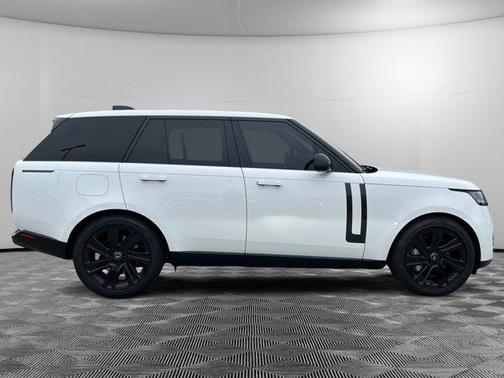 2023 Land Rover Range Rover P530 SE
