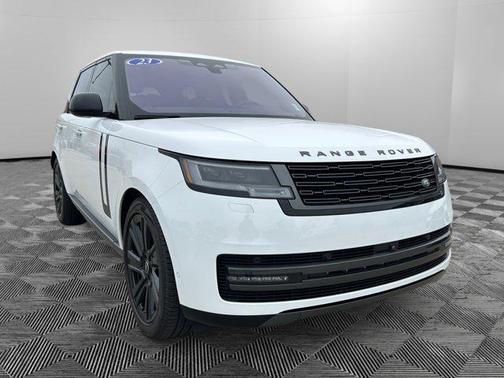 2023 Land Rover Range Rover P530 SE