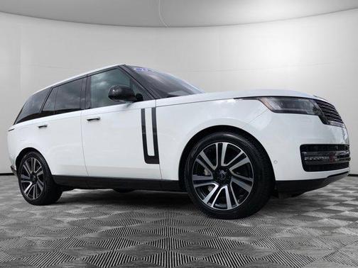 2023 Land Rover Range Rover P530 SE