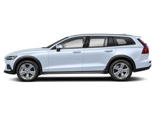 Crystal White Metallic 2022 Volvo V60 Cross Country T5