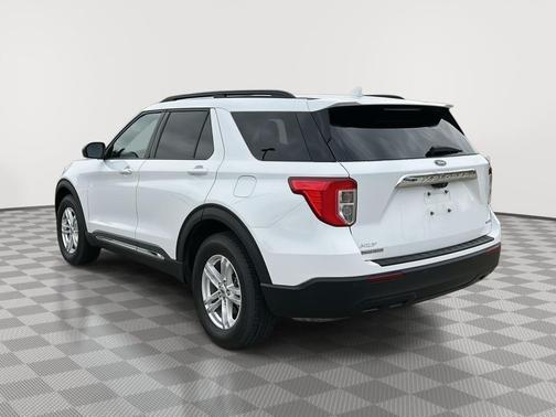 Oxford White 2020 Ford Explorer XLT