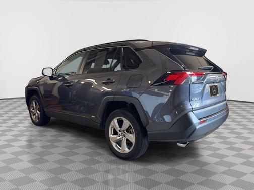 2021 Toyota RAV4 Hybrid XLE Premium