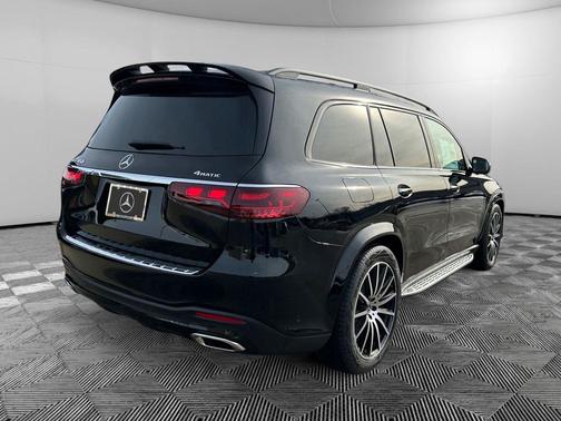 2026 Mercedes-Benz GLS 450 4MATIC