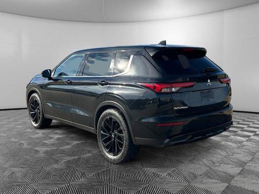 2022 Mitsubishi Outlander Black Edition S-AWC