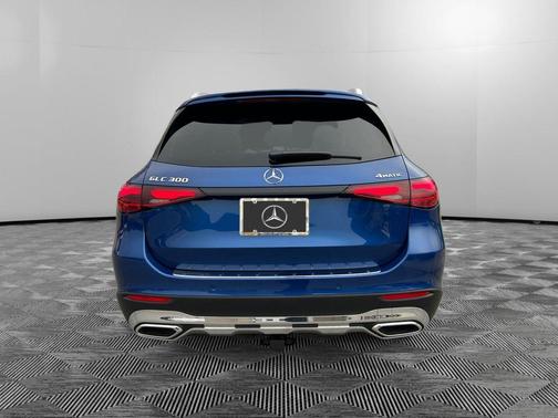 2026 Mercedes-Benz GLC 300 4MATIC