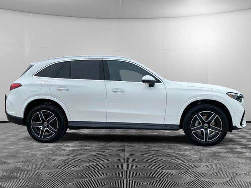 2025 Mercedes-Benz GLC 300 4MATIC