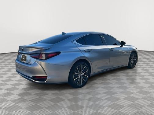 2025 Lexus ES 300h Base