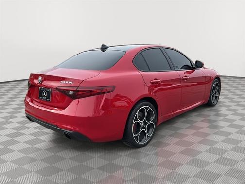 2022 Alfa Romeo Giulia Ti