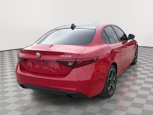 2022 Alfa Romeo Giulia Ti