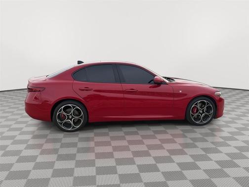 2022 Alfa Romeo Giulia Ti