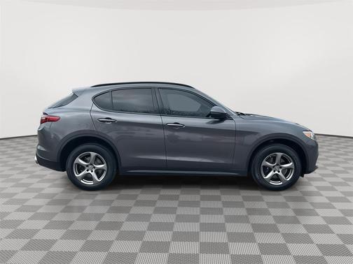 2018 Alfa Romeo Stelvio Sport