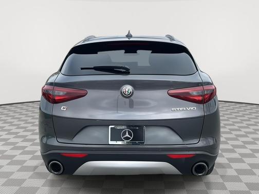 2018 Alfa Romeo Stelvio Sport