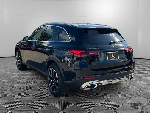 2025 Mercedes-Benz GLC 350e Base