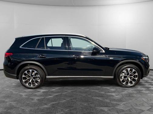 2025 Mercedes-Benz GLC 350e Base