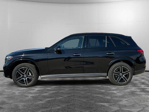2026 Mercedes-Benz GLC 300 4MATIC