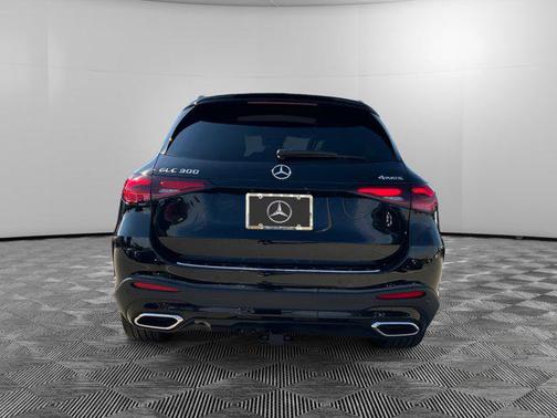 2026 Mercedes-Benz GLC 300 4MATIC