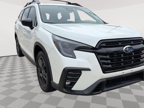 Crystal White Pearl 2024 Subaru Ascent Onyx Edition 7-Passenger