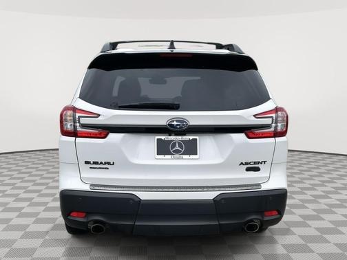 Crystal White Pearl 2024 Subaru Ascent Onyx Edition 7-Passenger