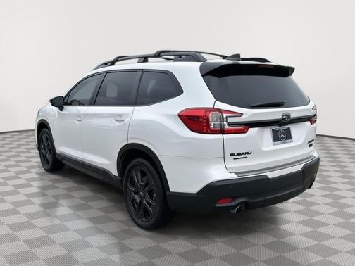 Crystal White Pearl 2024 Subaru Ascent Onyx Edition 7-Passenger
