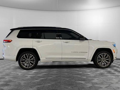 2023 Jeep Grand Cherokee L Summit Reserve