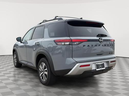 Super Black 2023 Nissan Pathfinder SL 4WD