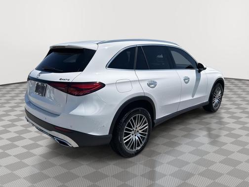 Polar White 2025 Mercedes-Benz GLC 300 4MATIC
