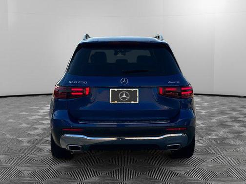 2024 Mercedes-Benz GLB 250 4MATIC