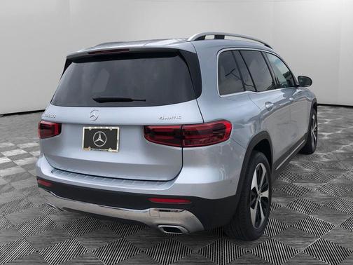 2025 Mercedes-Benz GLB 250 4MATIC