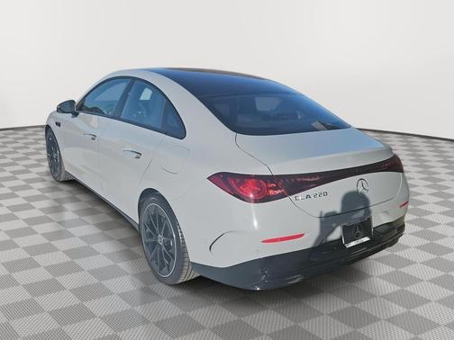 MANUFAKTUR Alpine Grey 2027 Mercedes-Benz CLA 220 Hybrid CLA 220 Hybrid