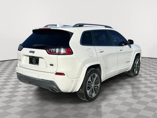 2019 Jeep Cherokee Overland