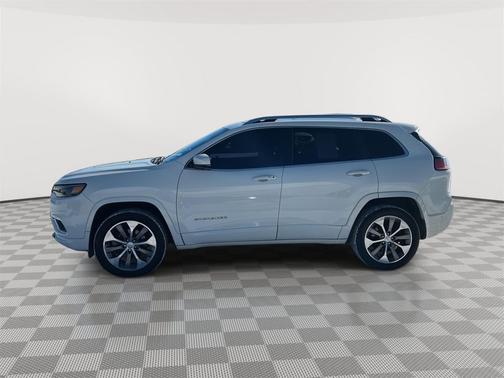2019 Jeep Cherokee Overland