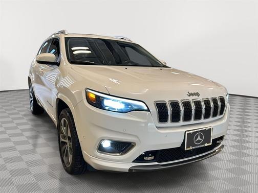 2019 Jeep Cherokee Overland