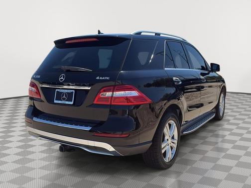 BLACK 2013 Mercedes-Benz M-Class 4MATIC