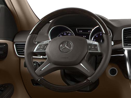 BLACK 2013 Mercedes-Benz M-Class 4MATIC