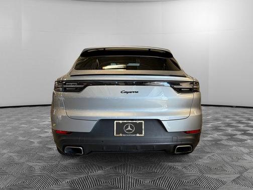 2022 Porsche Cayenne E-Hybrid S