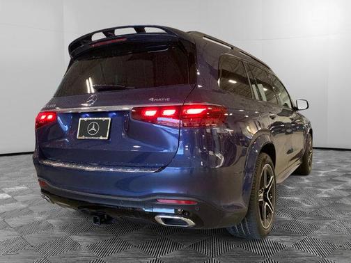 2025 Mercedes-Benz GLS 450 4MATIC