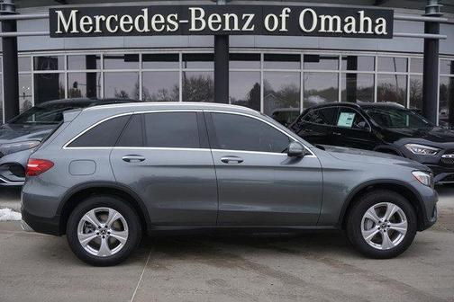 Photo 2 of 29 of 2018 Mercedes-Benz GLC 300 Base 4MATIC