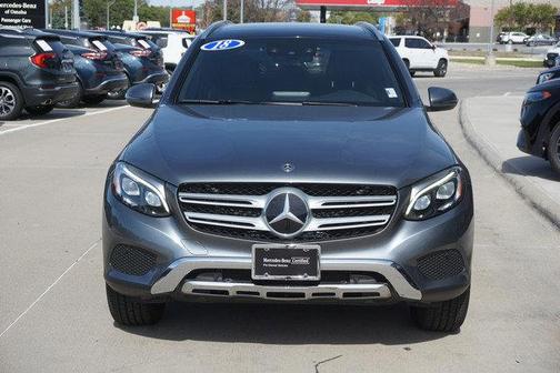 Photo 4 of 29 of 2018 Mercedes-Benz GLC 300 Base 4MATIC