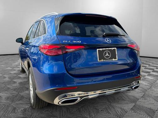 2026 Mercedes-Benz GLC 300 4MATIC