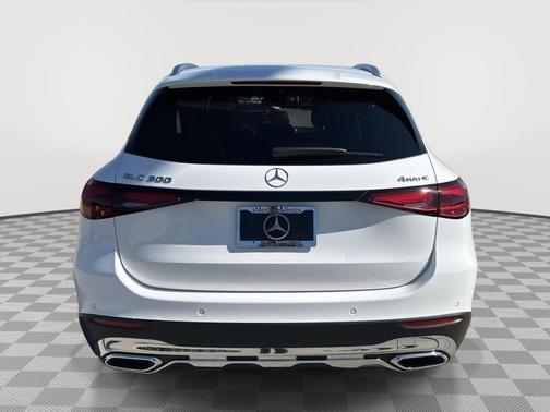 Polar White 2026 Mercedes-Benz GLC 300 4MATIC
