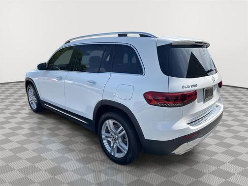 Polar White 2022 Mercedes-Benz GLB 250 4MATIC