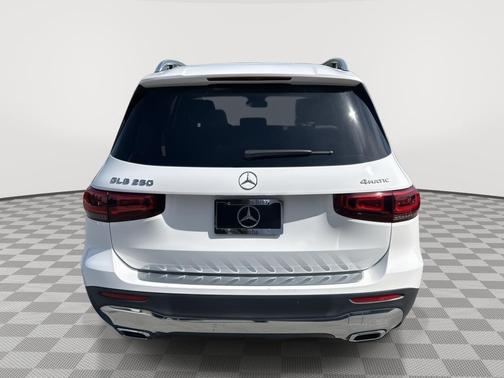 Polar White 2022 Mercedes-Benz GLB 250 4MATIC
