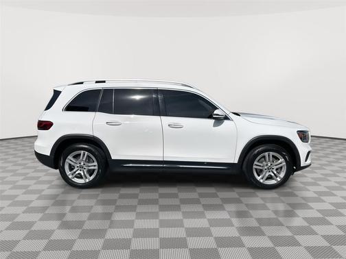 Polar White 2022 Mercedes-Benz GLB 250 4MATIC
