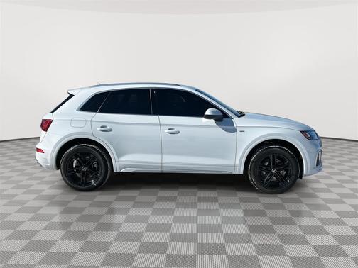 2024 Audi Q5 55 S line Premium Plus