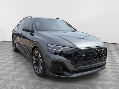 Daytona Gray Pearl Effect 2025 Audi Q8 55 Prestige
