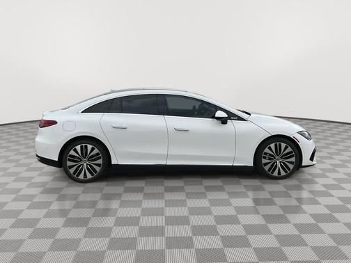 Polar White 2024 Mercedes-Benz EQE 350 4MATIC